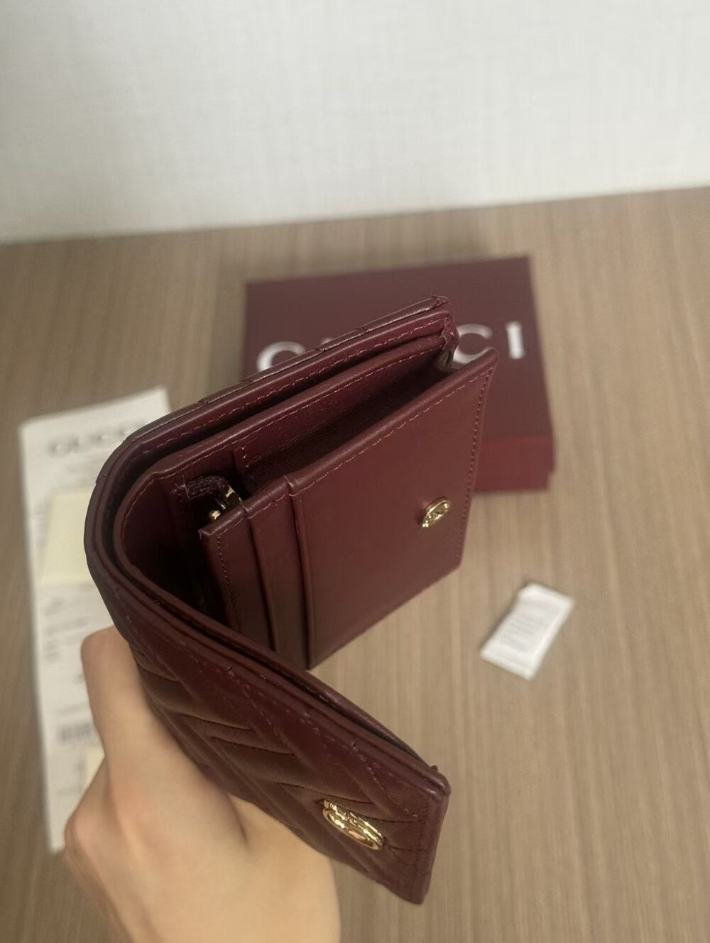 Gucci Quilted Burgundy Leather Compact Wallet with Gold GG - Picture 4 of 7
